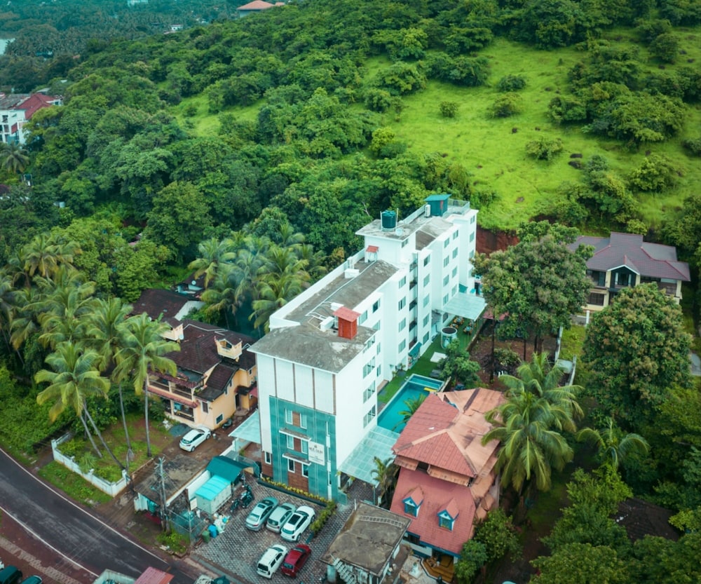 HUE GUH The Porto Candolim 29/31