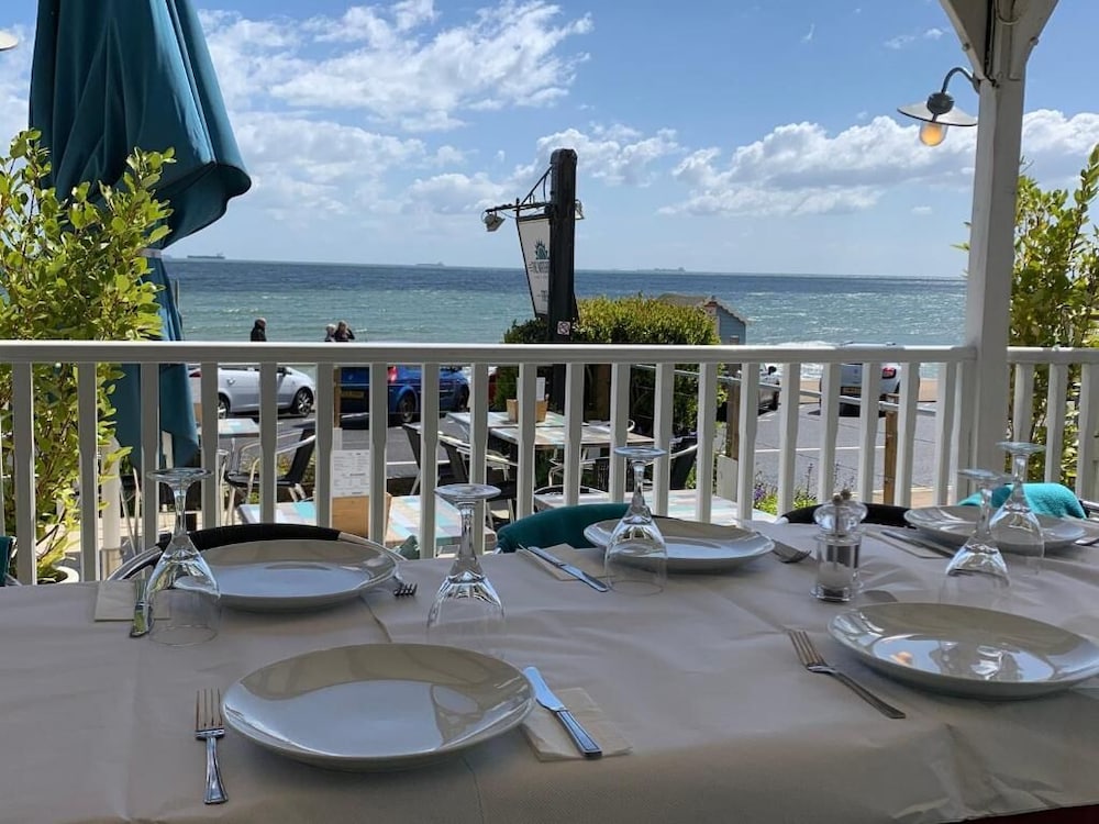The Waterfront Inn 23/50