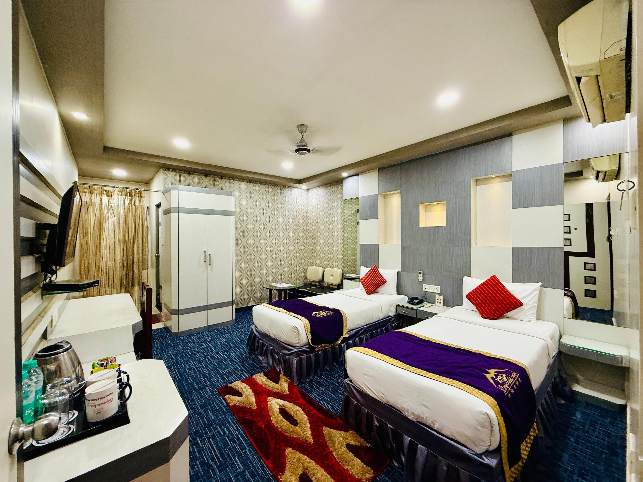 Hotel Corporate Inn 9/22