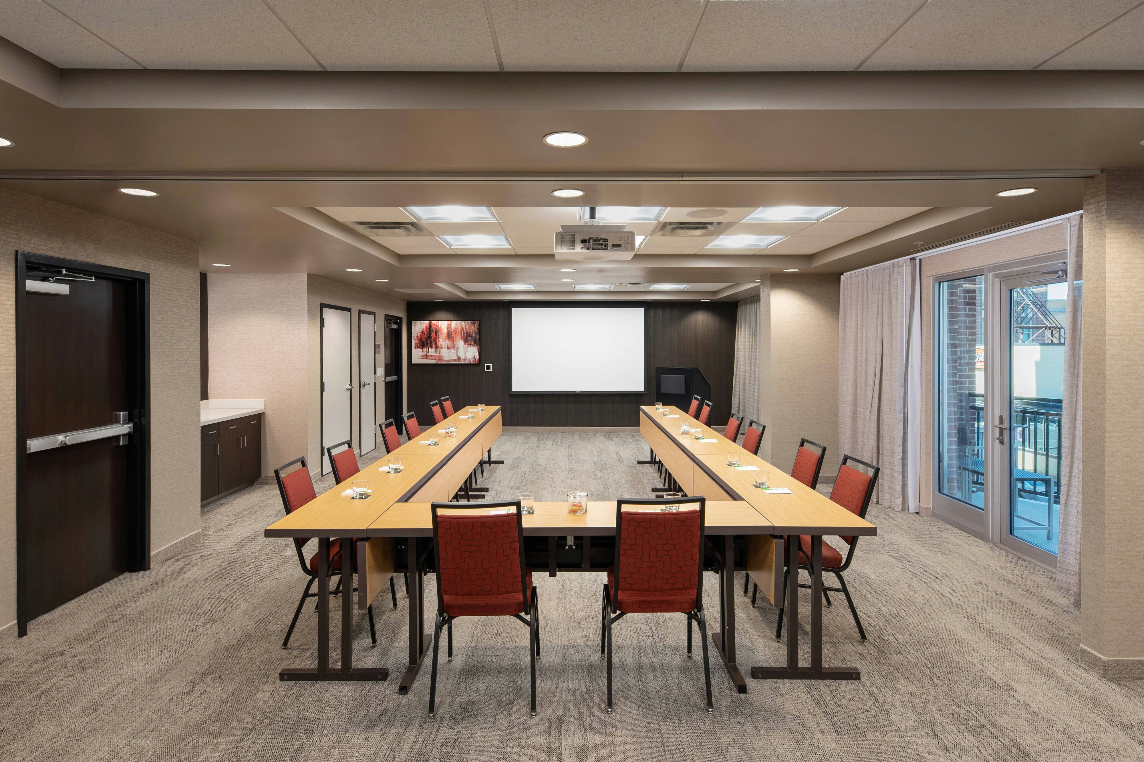 Courtyard By Marriott Baton Rouge Downtown 14/16