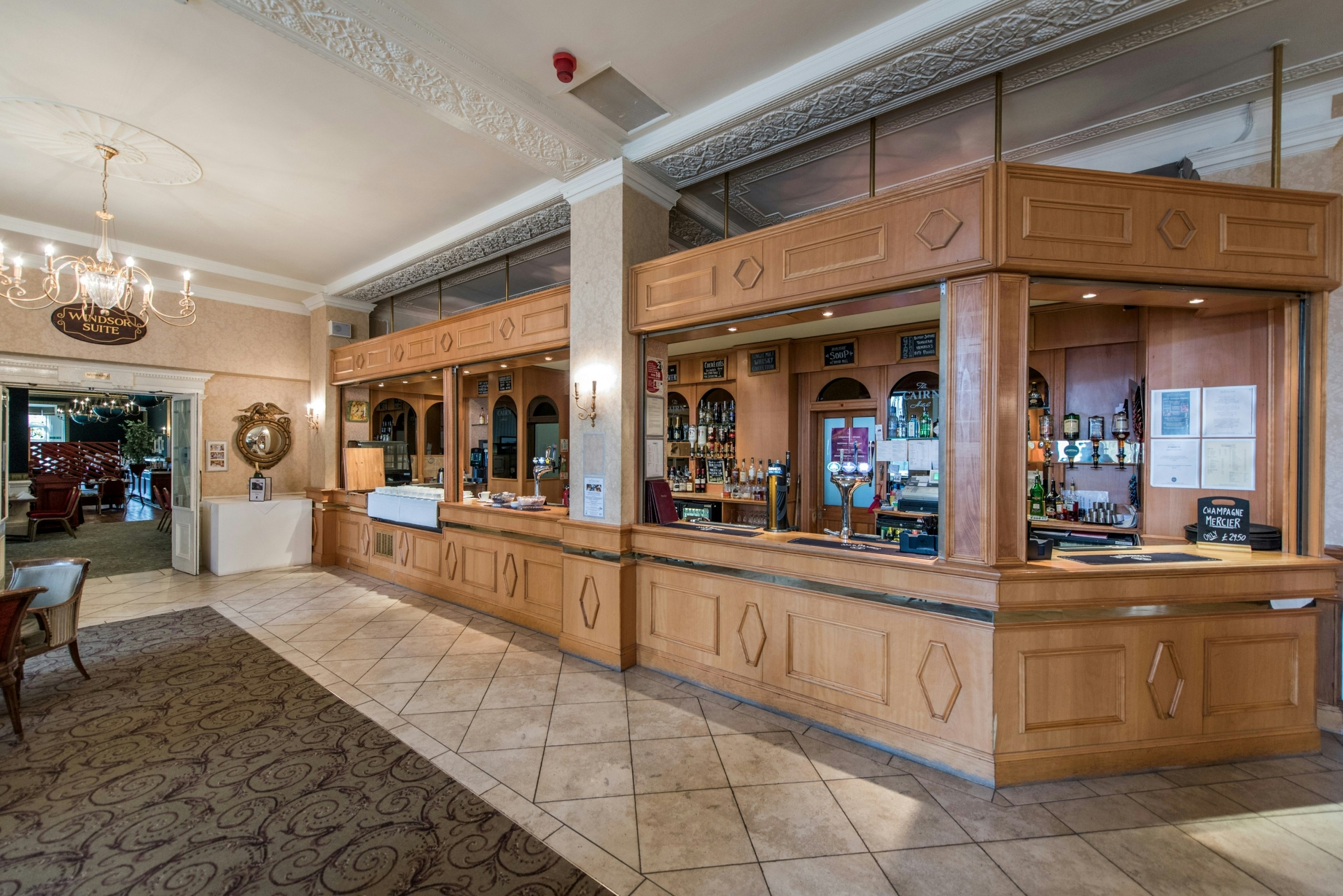 Cairn Hotel 2/50