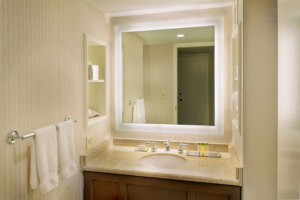 St. Louis Union Station Hotel Curio Collection By Hilton 30/82