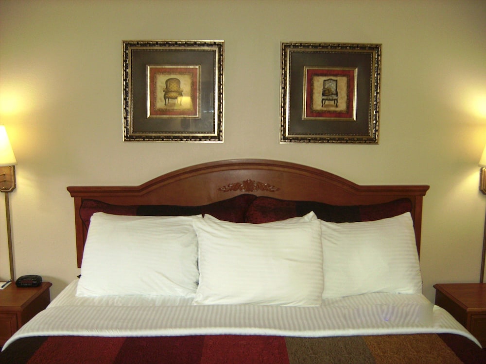 All American Inn and Suites 18/46