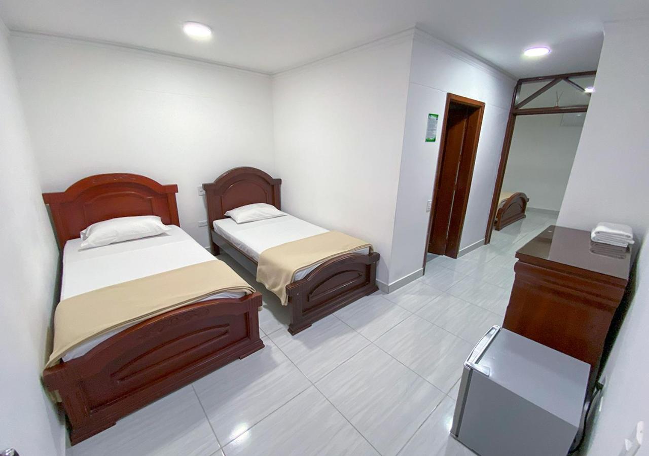 Hotel Exelsior 6/48