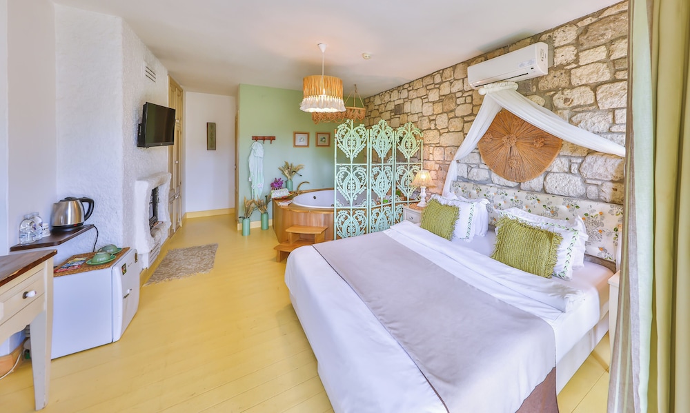 Palas Alacati - Adults Only 15/50