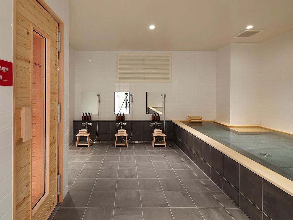 Hotel Plus Hostel Tokyo Asakusa 1 17/24