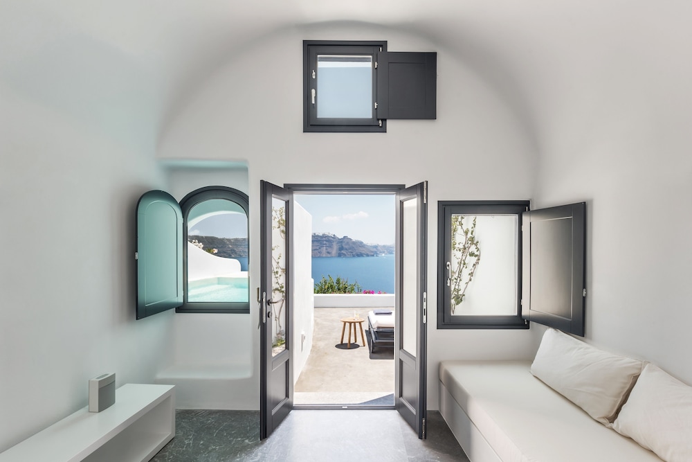 Chelidonia Luxury Suites - Adults Only 11/50