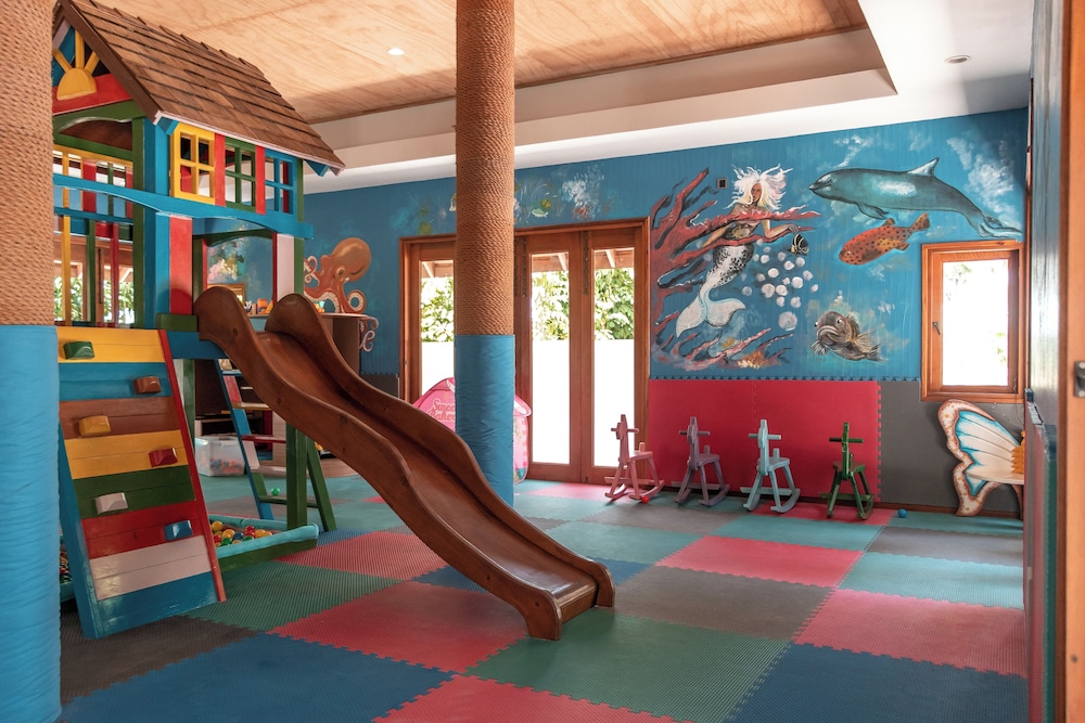 Hideaway Beach Resort and Spa 117/123