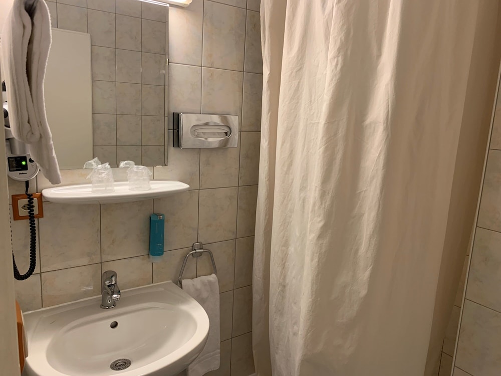 Admiral Hotel 8/48