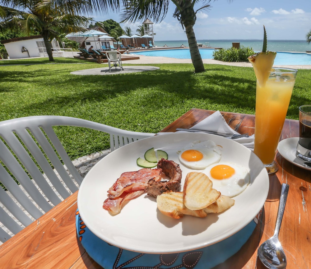Vilanculos Beach Lodge T 36/50