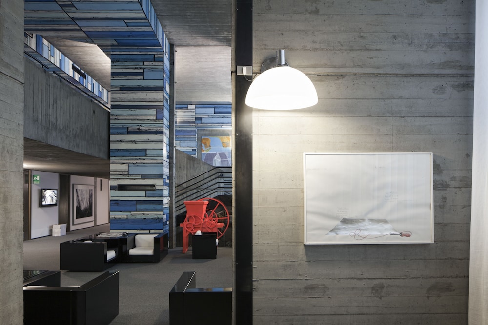 Duparc Contemporary Suites 38/73