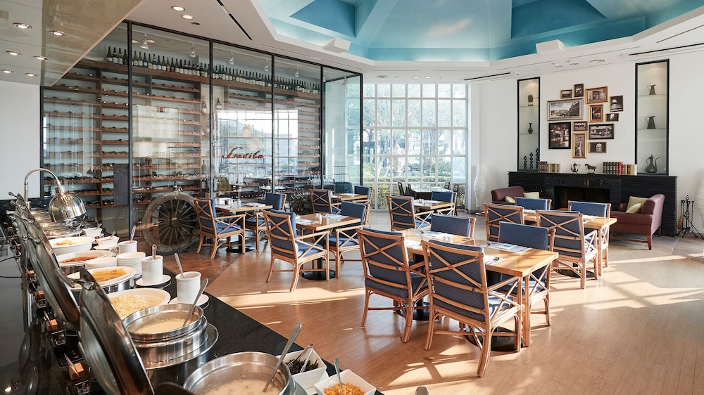 The Suites Hotel Jeju 60/73