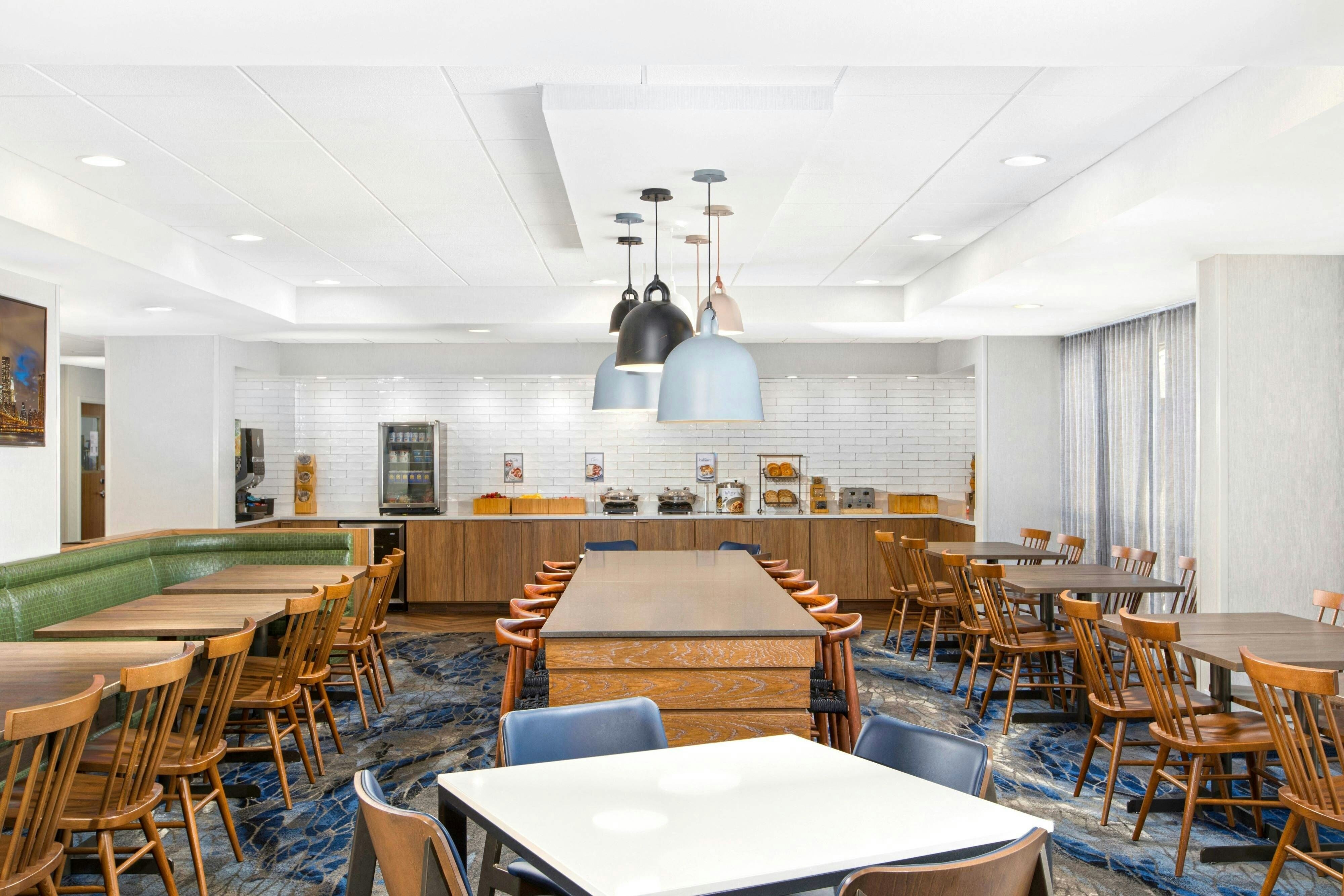 Fairfield Inn Evansville East 30/40