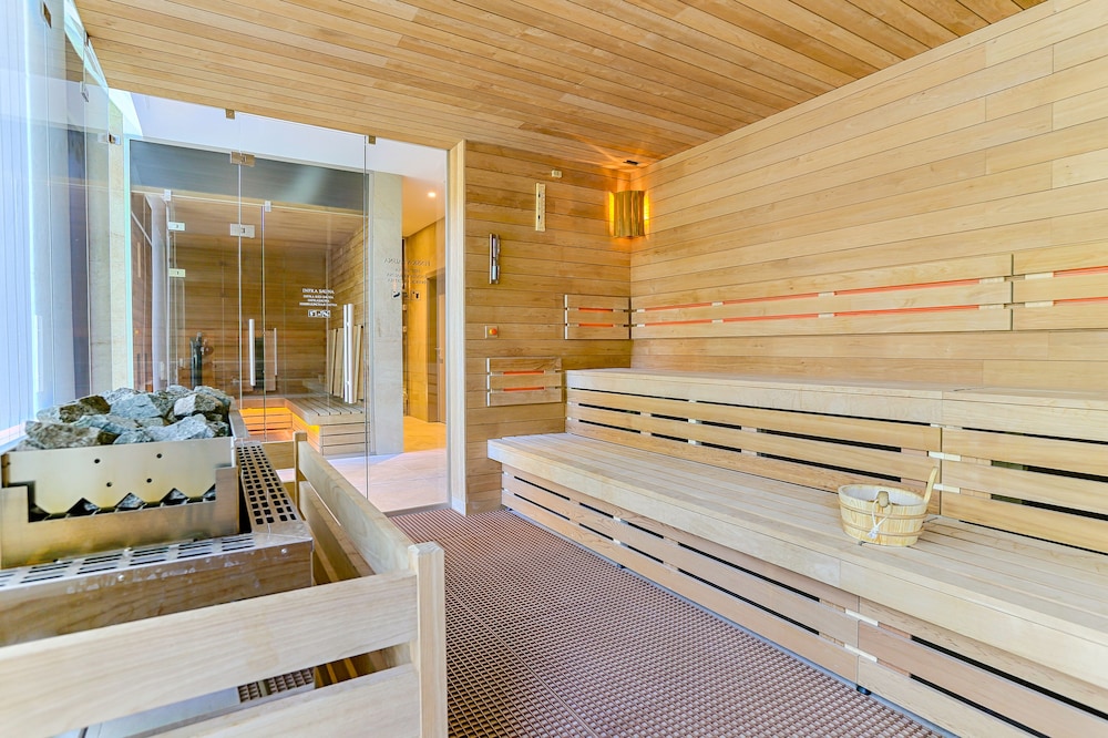 DANUBIUS HEALTH SPA RESORT ESPLANADE 42/66