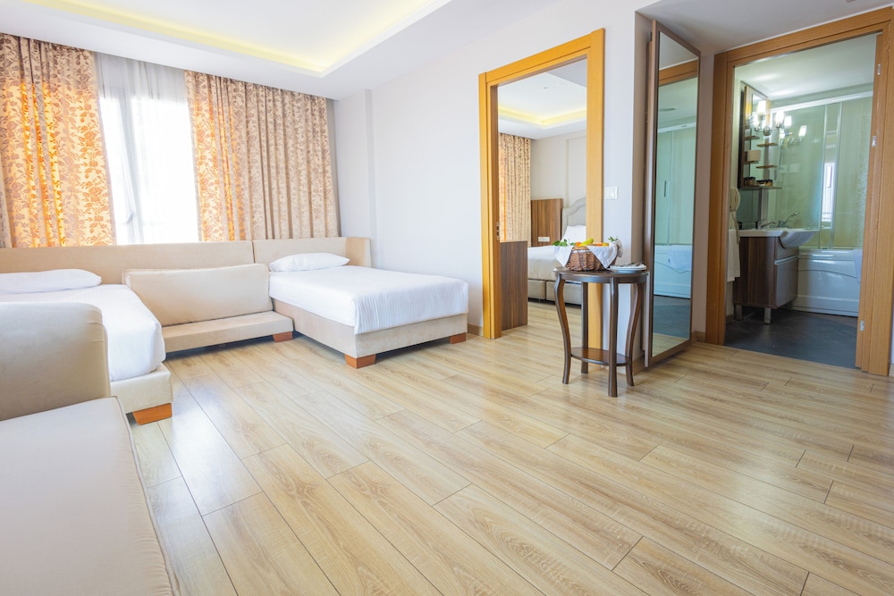 Family Suite, Sea View