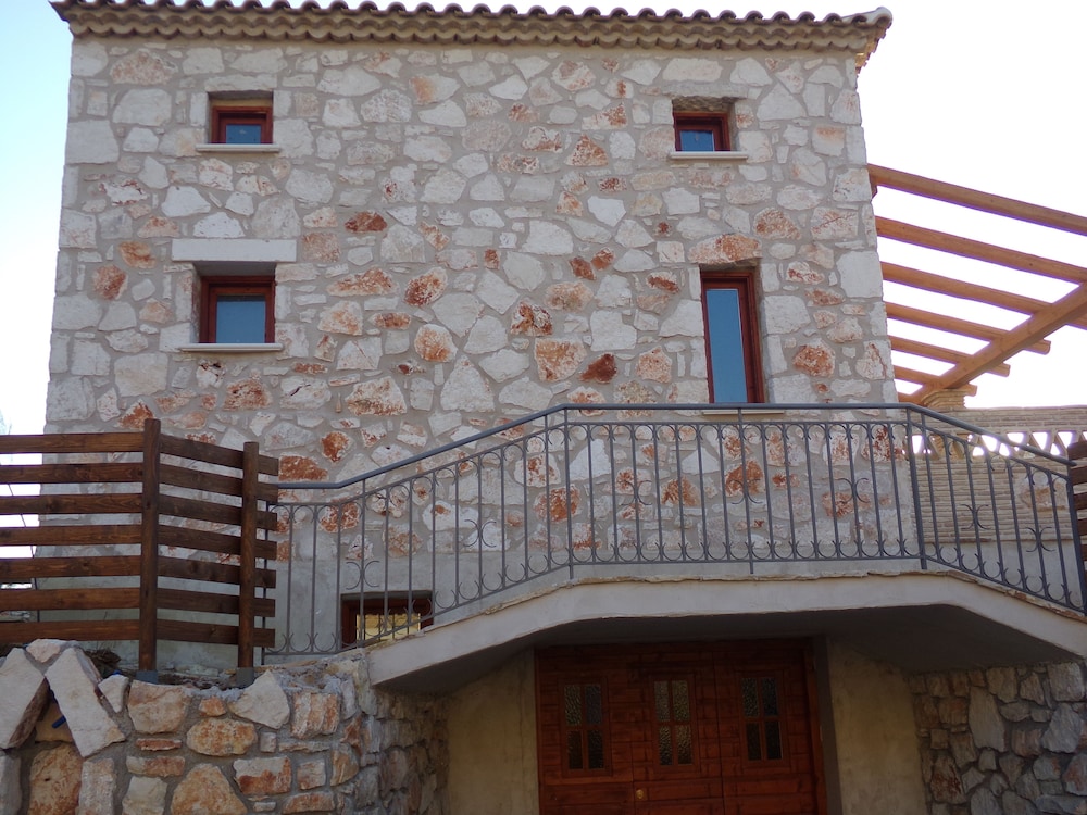 Alegria Villas 1/48