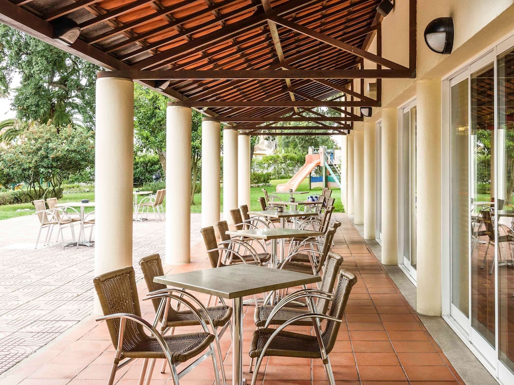 Ibis Setubal 37/48