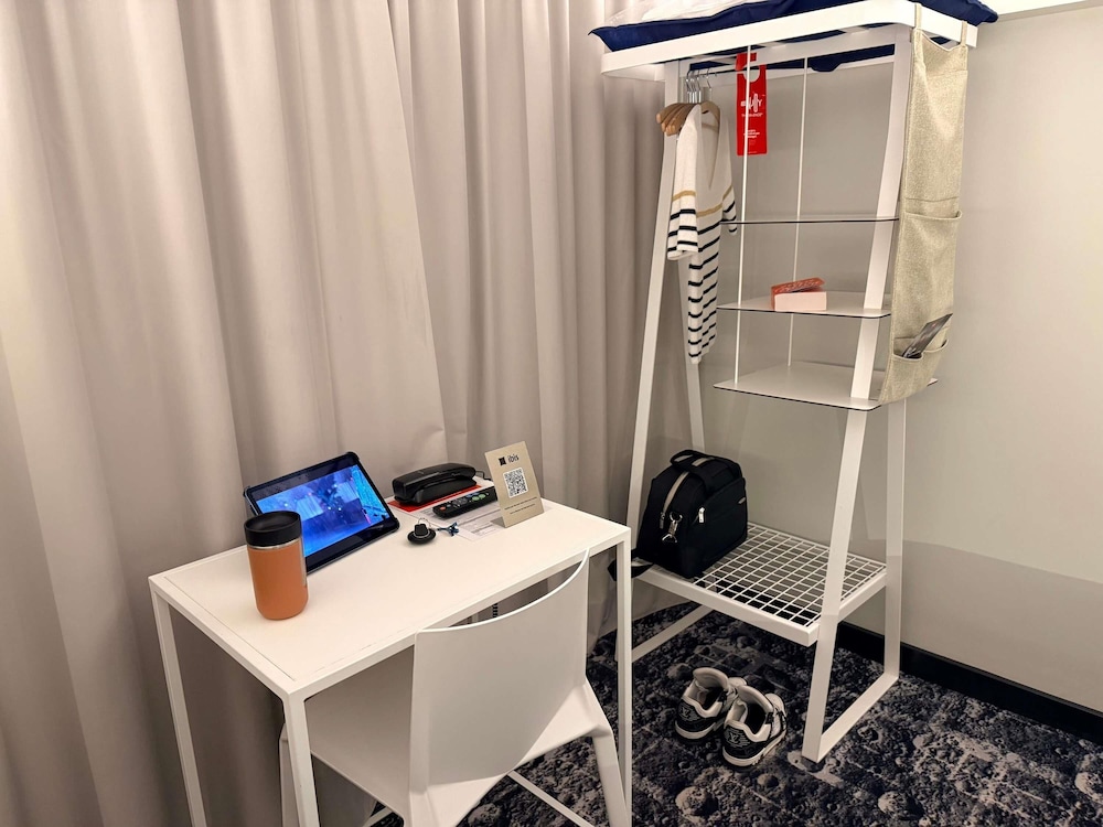 Ibis Rennes Cesson 44/76