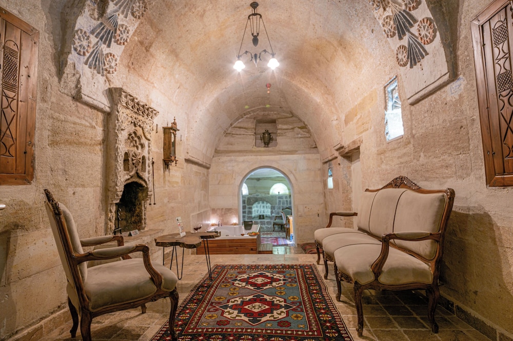 Kapalos Cave Hotel 34/47