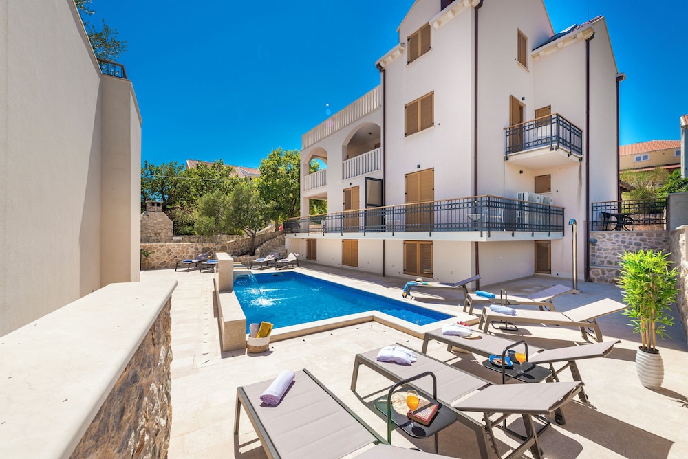 Casa Laurea 23/50