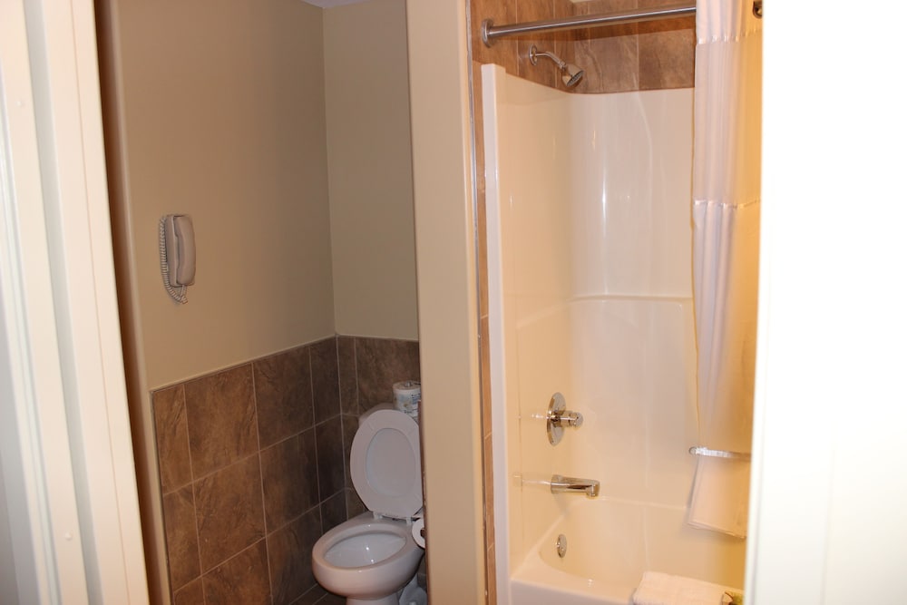 Clearwater Suite Hotel 6/41