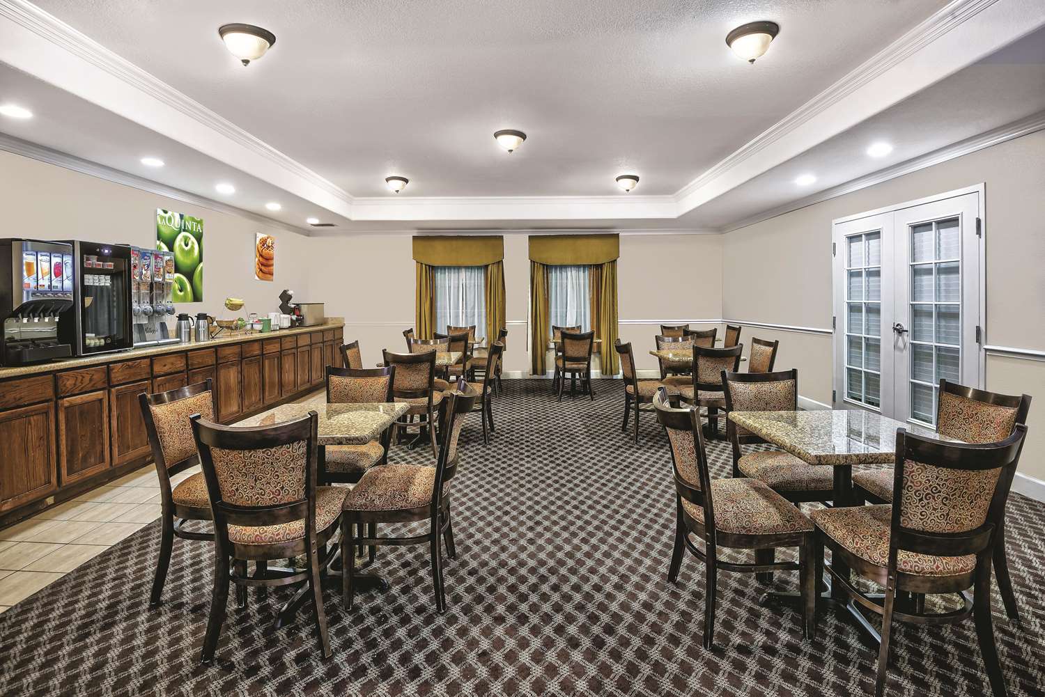restaurant cafeteria