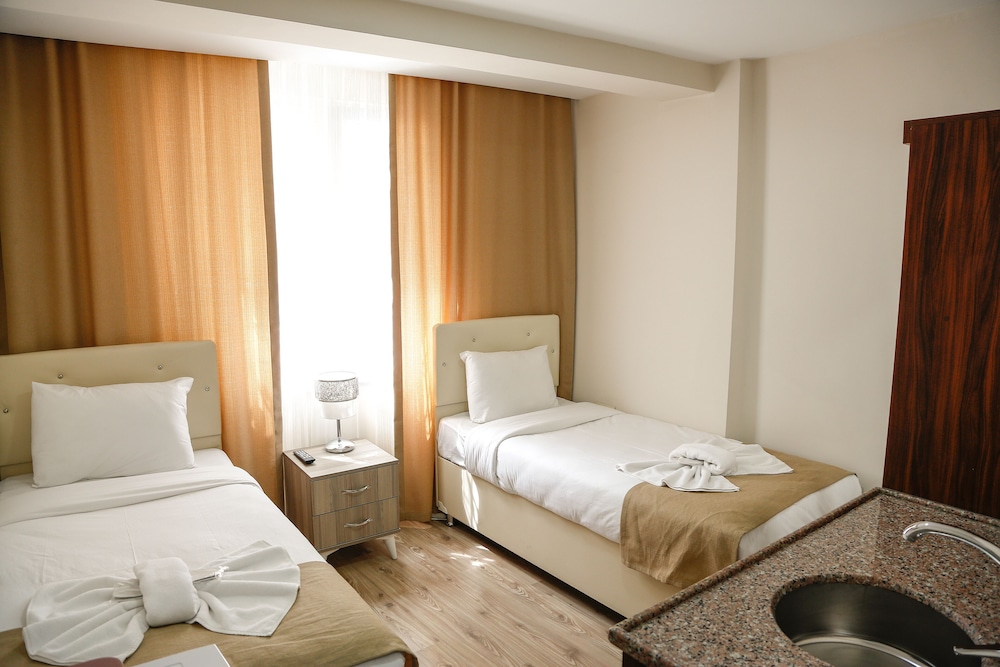 STANDARD, TWIN BEDS