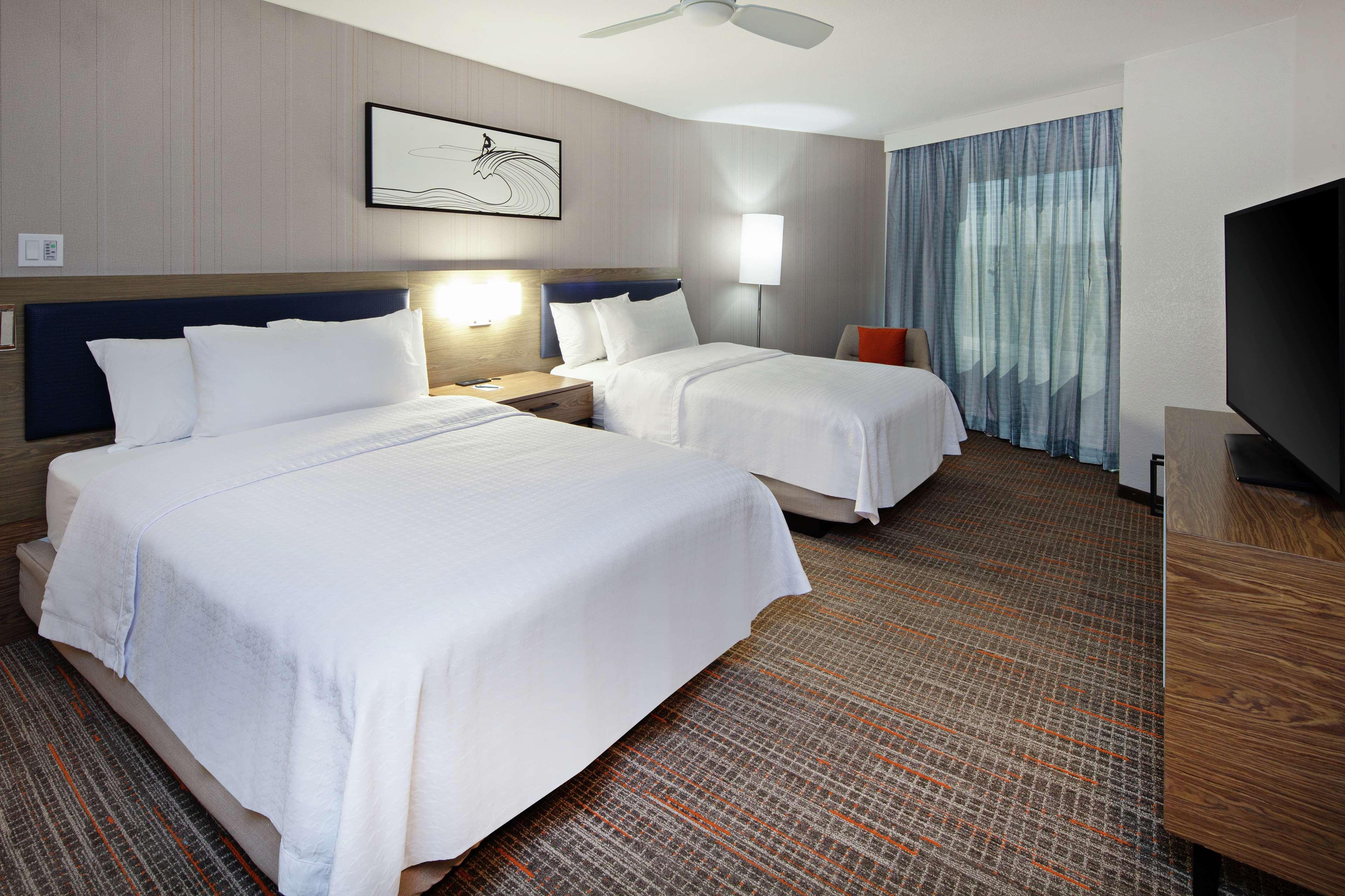 2 BEDROOMS, SUITE, 1 KING OR 2 DOUBLE BEDS, 2 BATHROOMS