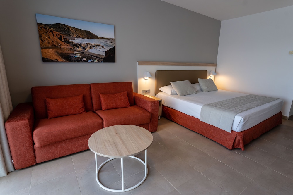 Lanzarote Village Hotel 20/69
