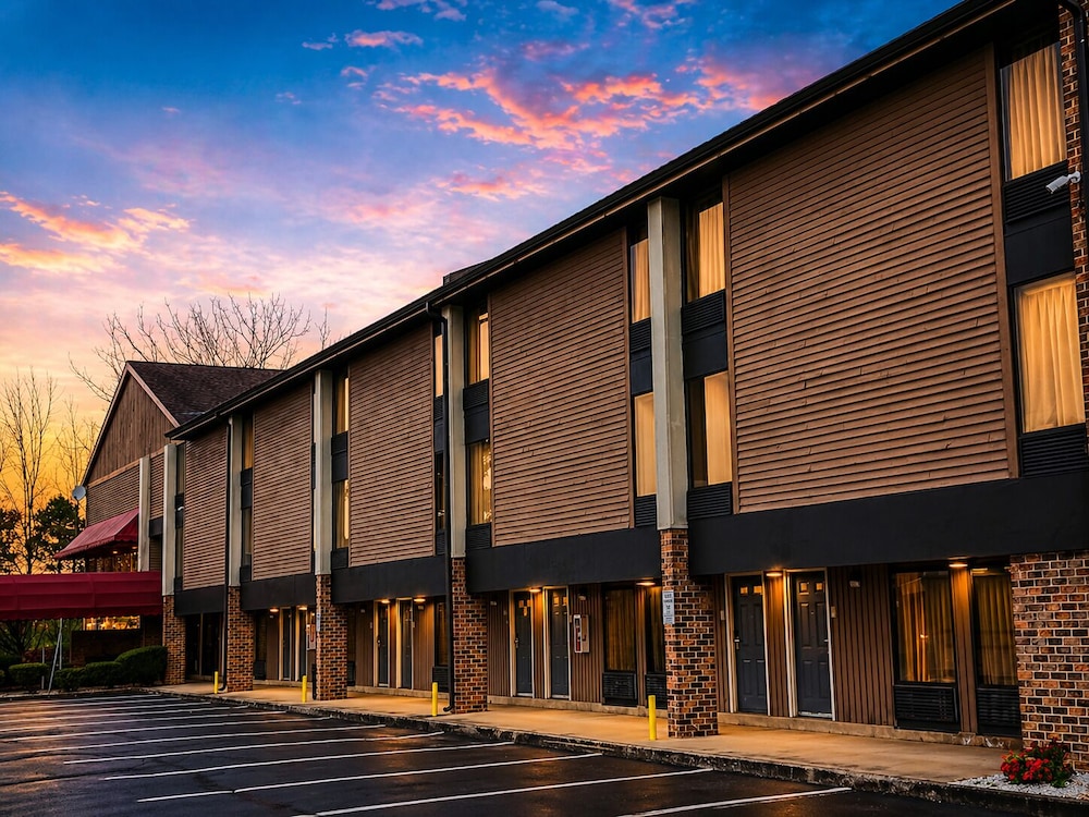 The View Inn Suites Hotel 2/69