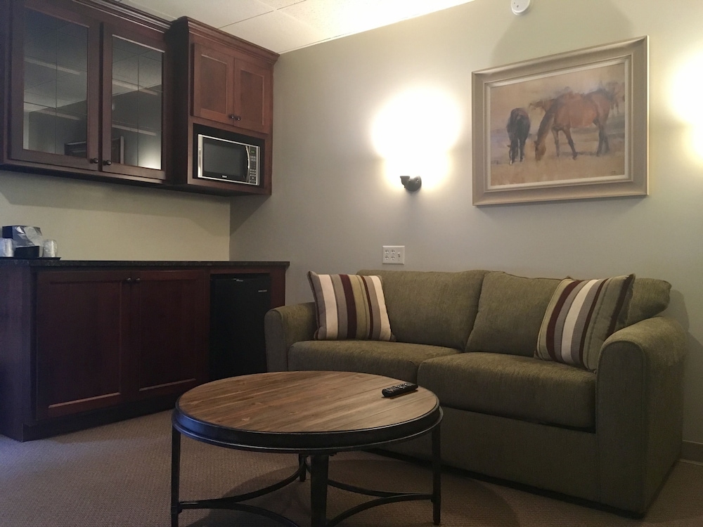 The Stables Inn and Suites 32/57