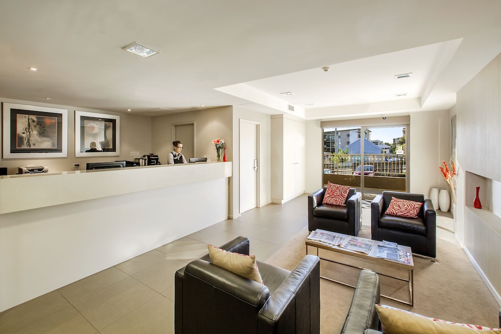 Gladstone Downtown Central Apartment Hotel 11/48
