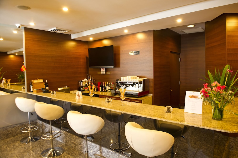 Torre de Alba Hotel Suites 52/68