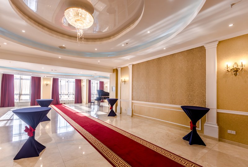Holiday Inn Ulaanbaatar 7/50