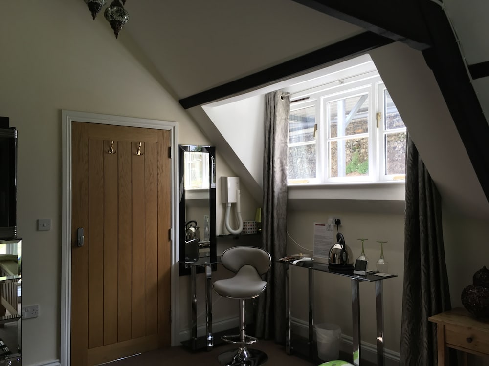 Cherrywood Lodge 24/50