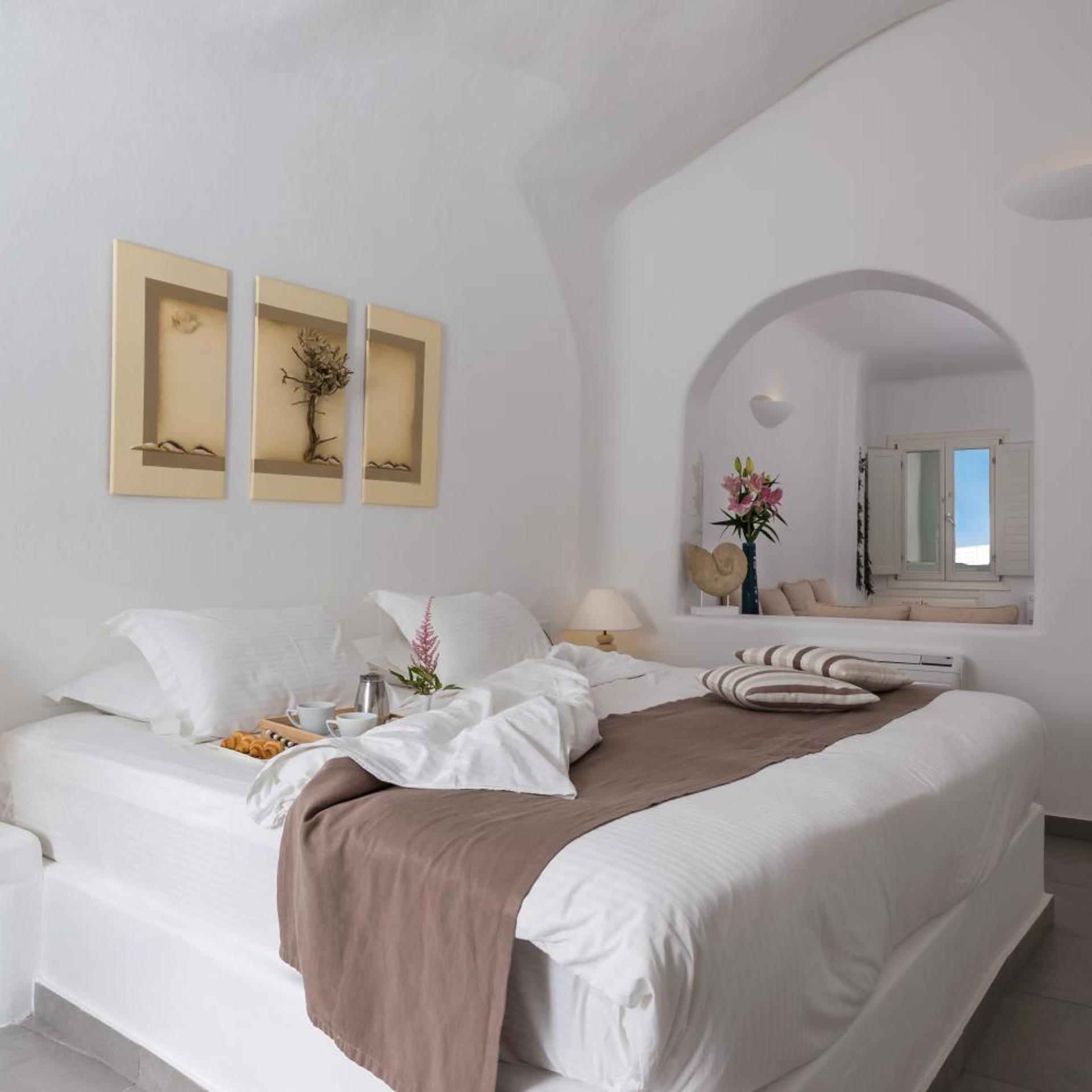 2 Bedrooms, White, Suite, Hot Tub
