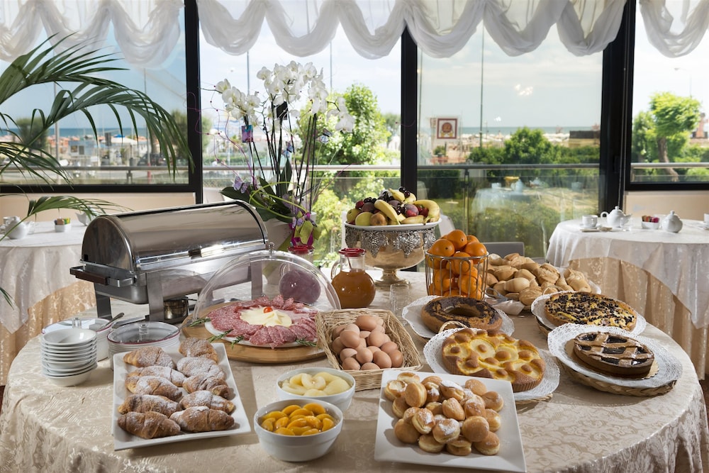 Waldorf Suite Hotel 29/47