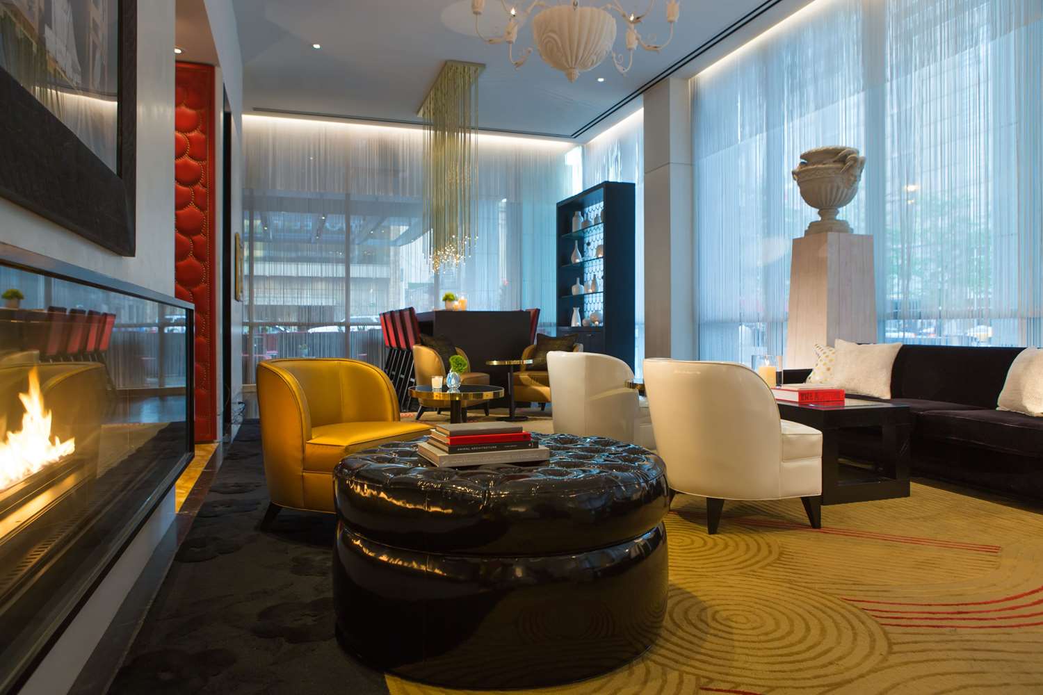 Hotel 505 River North 39/75