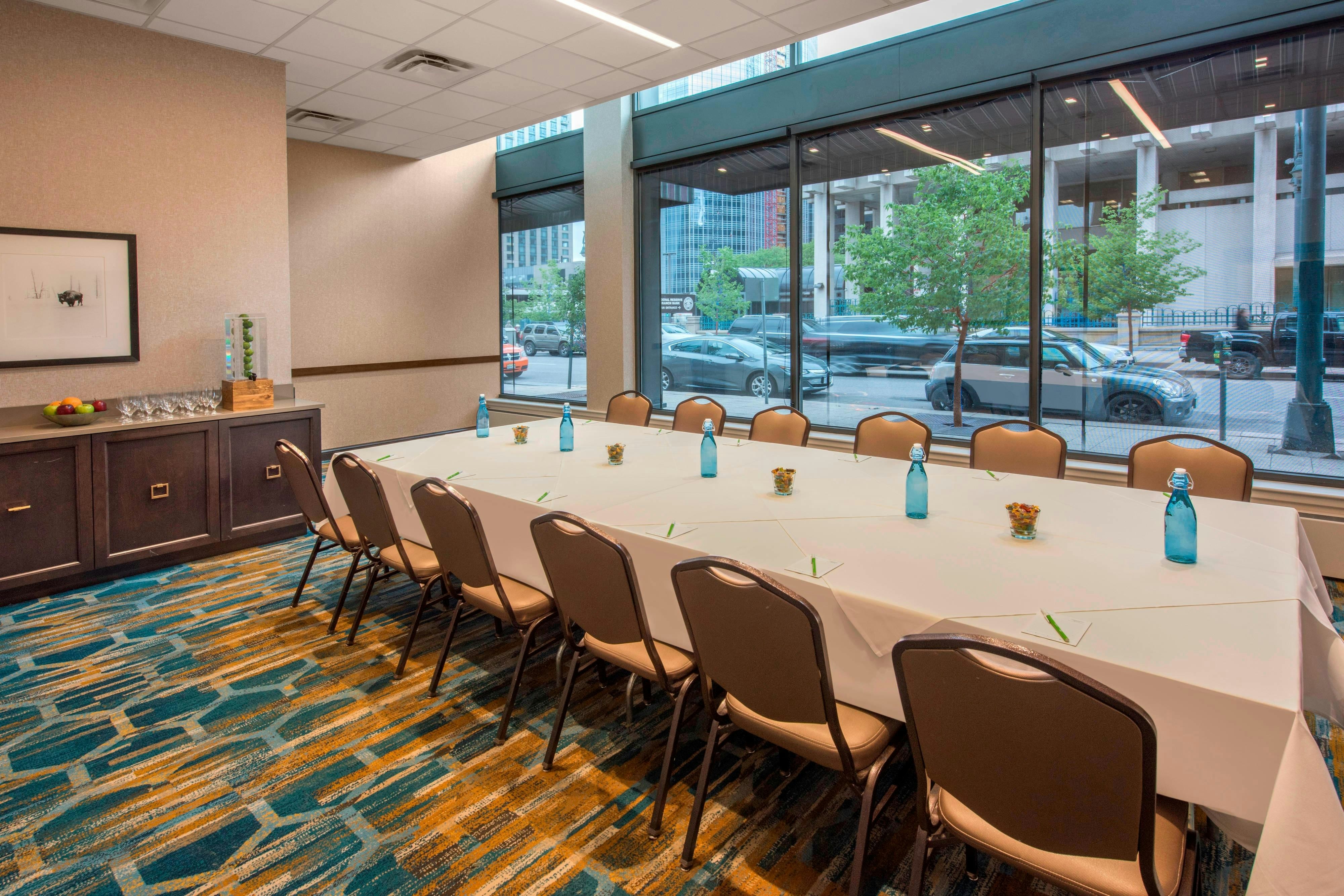 Courtyard by Marriott Denver Downtown 13/18