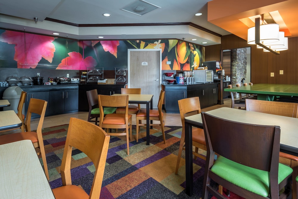 Fairfield Inn By Marriott Savannah I 95 South 22/24