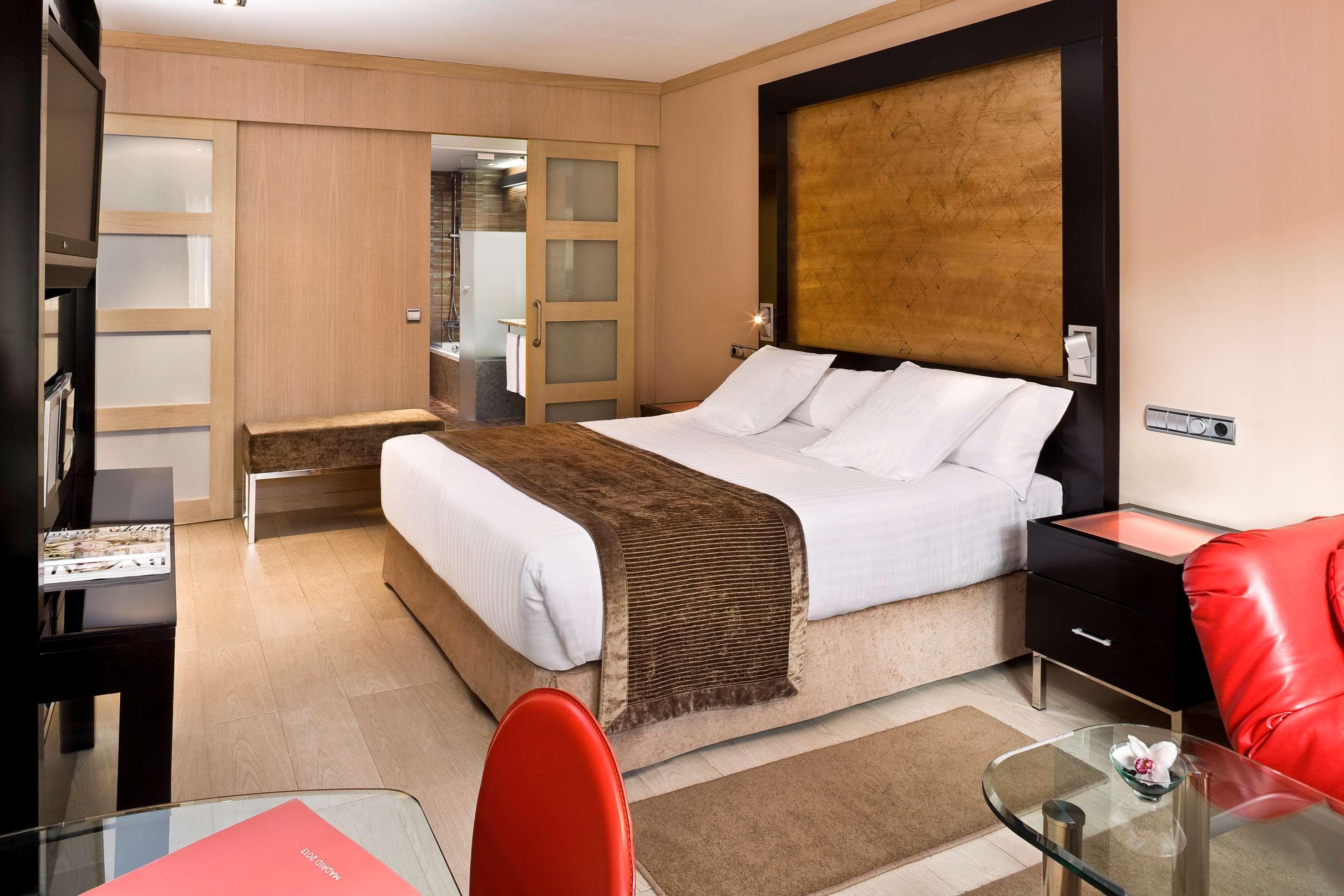 غرفة بريميوم بسرير مزدوج أو سريرين منفصلين، Melia Madrid Princesa Hotel 8/10