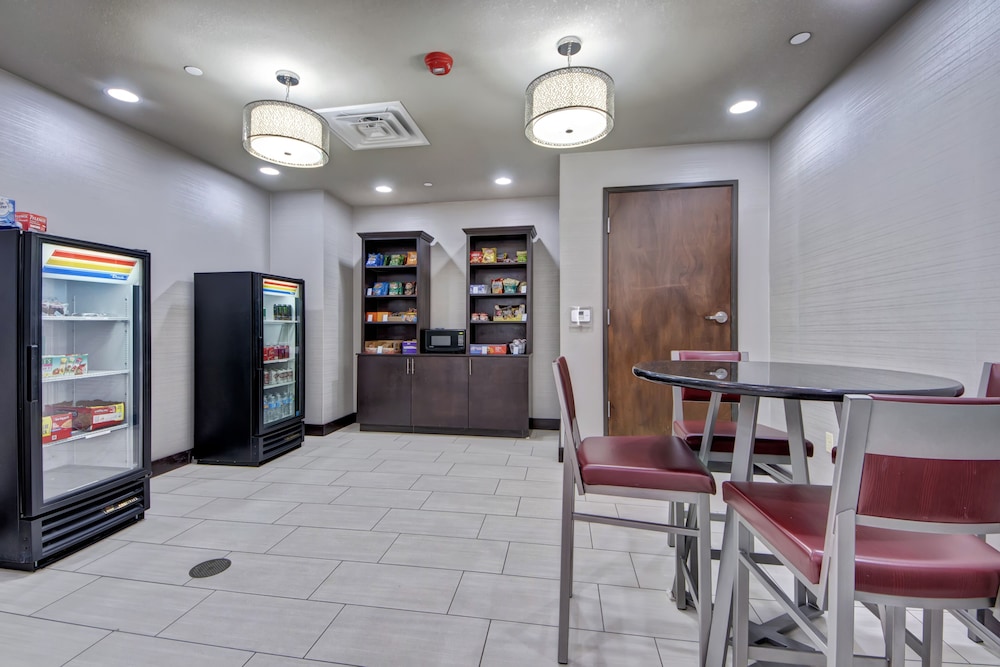 Holiday Inn Express Hotel Amp Suites Oklahoma City North 45/50