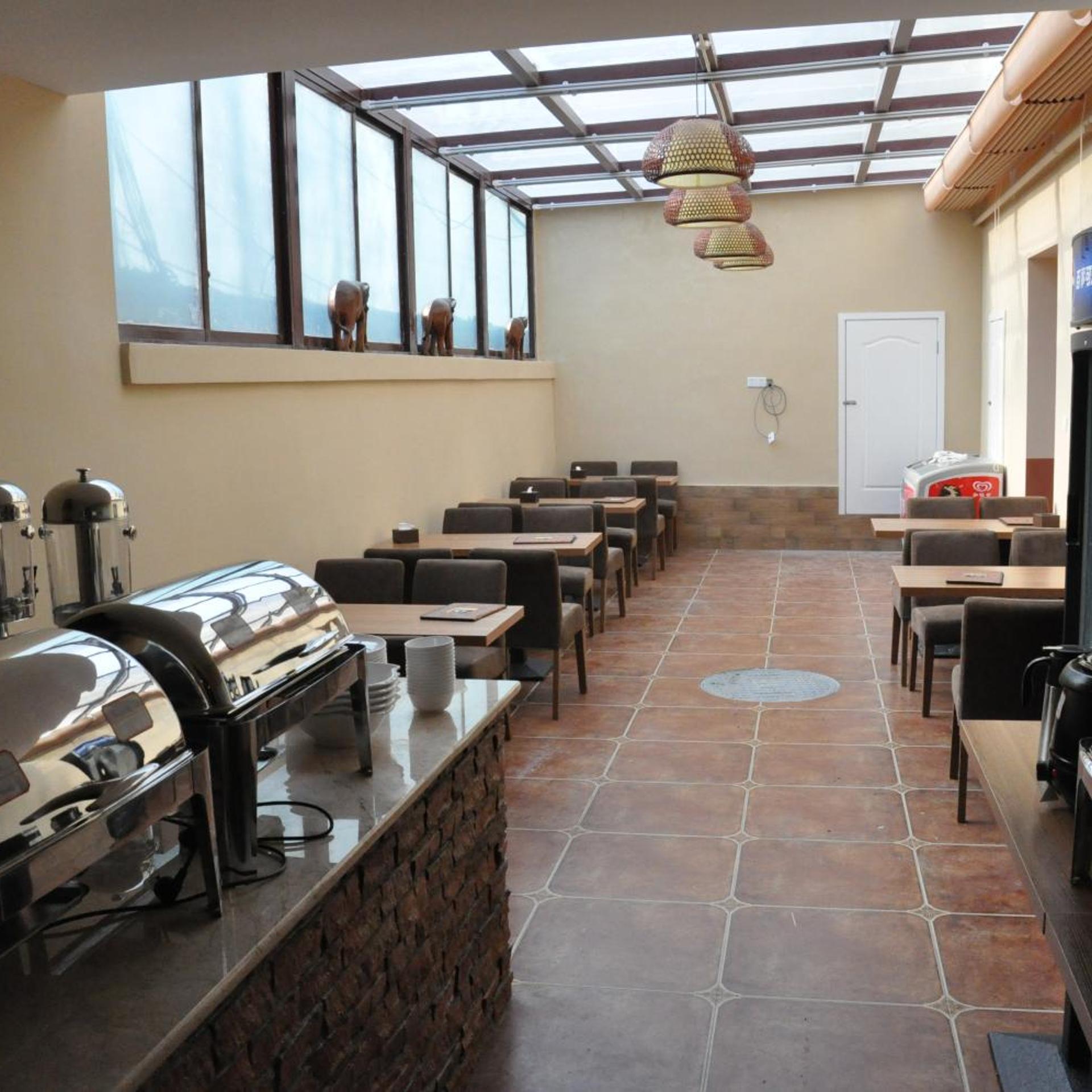 Holly Hostel 28/50