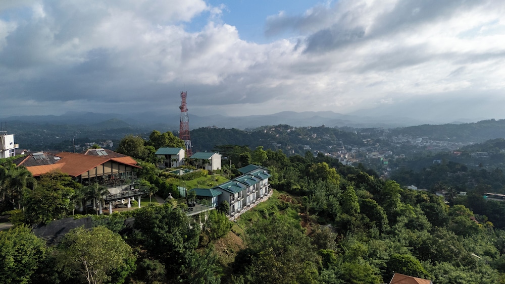 Fox Resorts Kandy 46/49