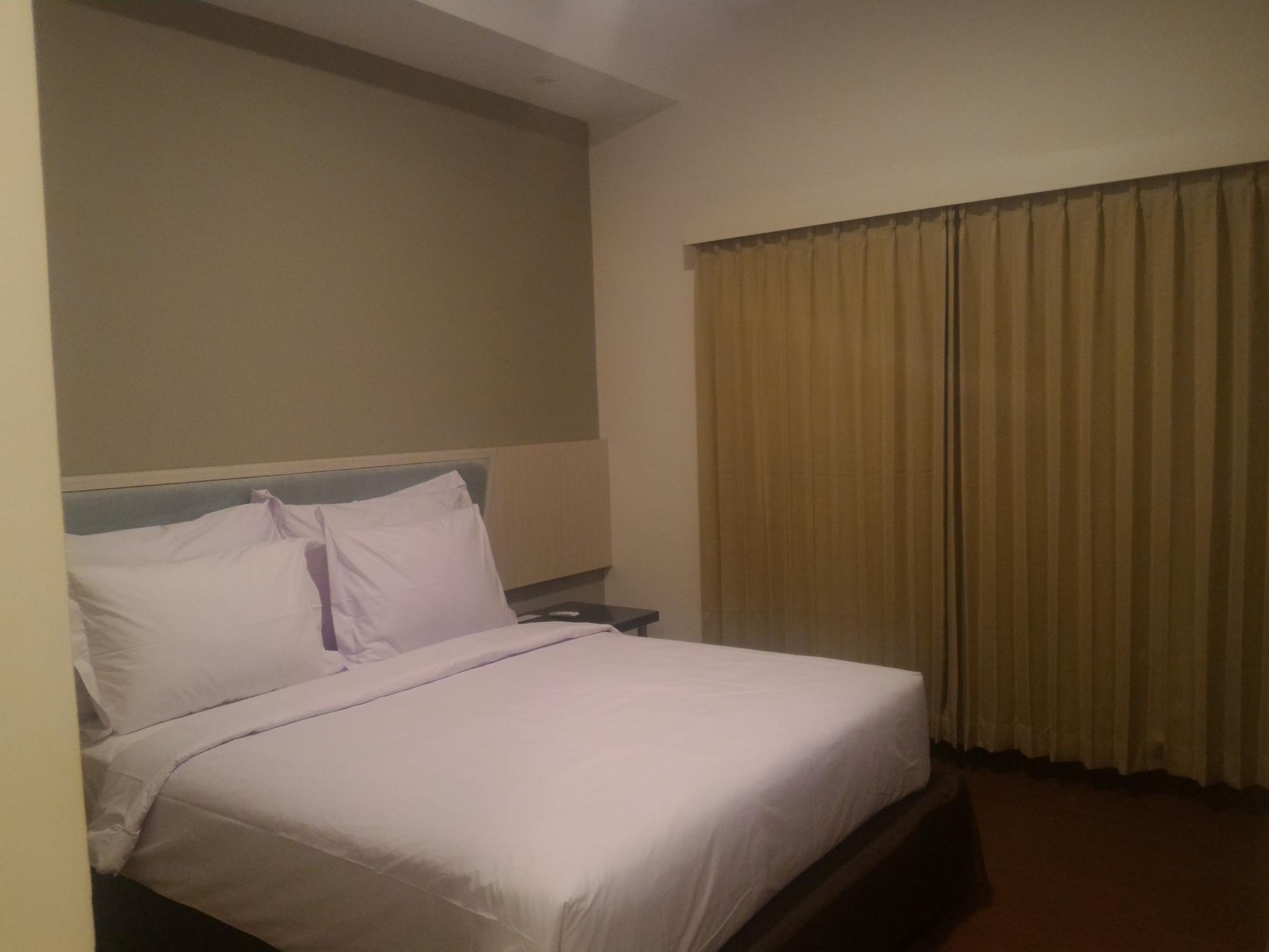 Grand, Deluxe, Double Bed
