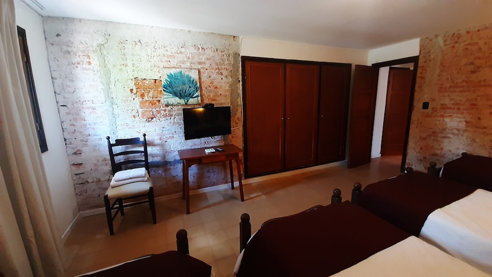 Hosteria del Pescador 33/50