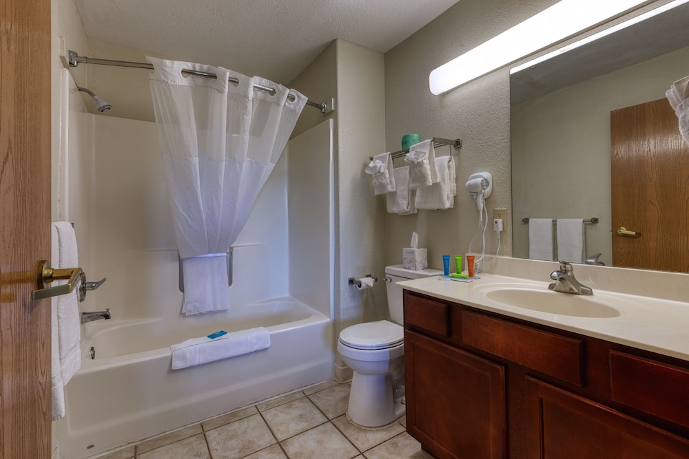 All Towne Suites 49/54