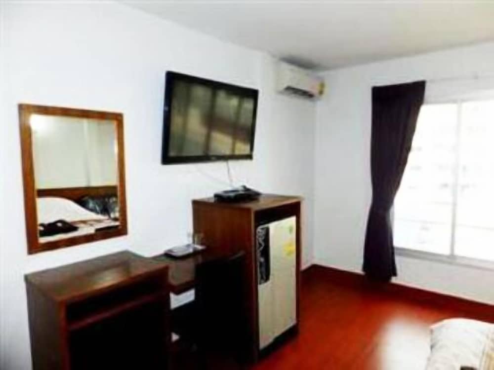 Orchid Inn 20/31