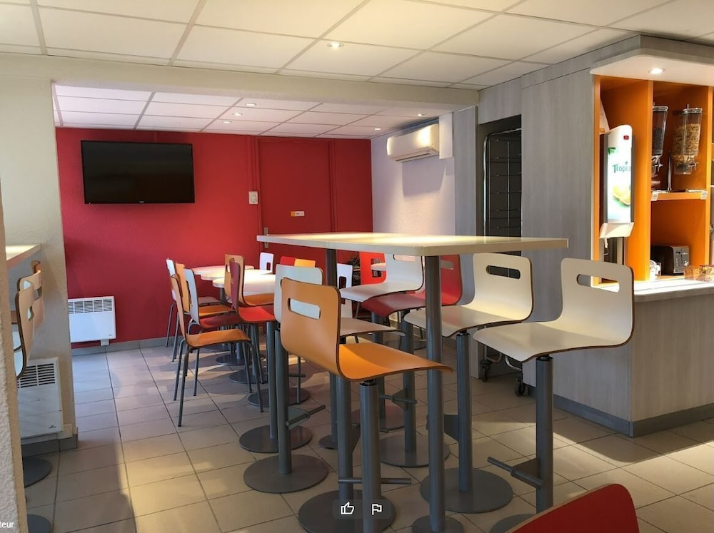 Premiere Classe Versailles - Saint Cyr L Ecole 39/49
