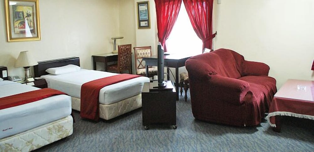 Hotel Asia 8/18